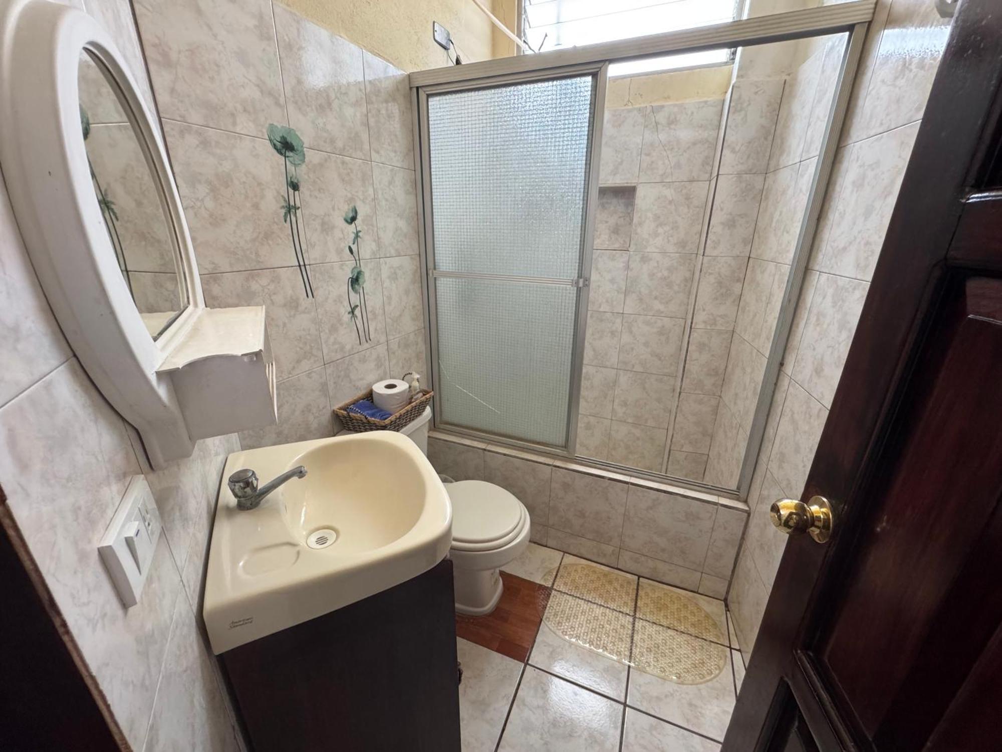 Hostal Los Girasoles By Hostal Inn Flores Exterior photo